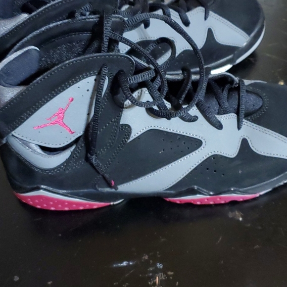 Sneakers - Picture 6 of 6